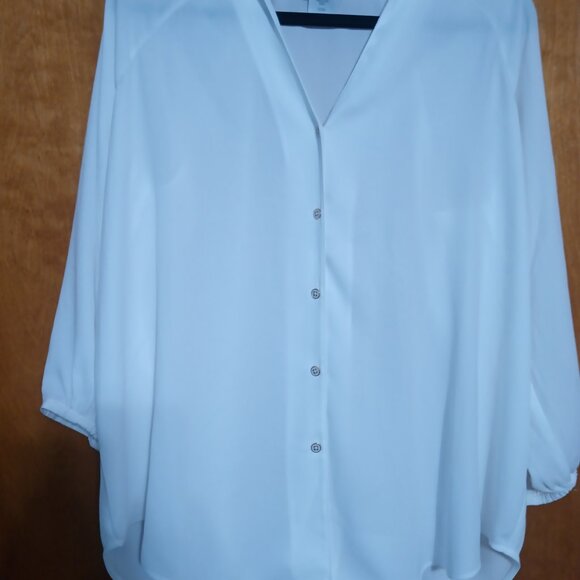 White Top - Picture 2 of 2